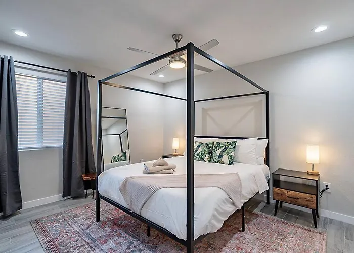 Cozy Coast 3Bedroom Condo W Pool & Hot Tub