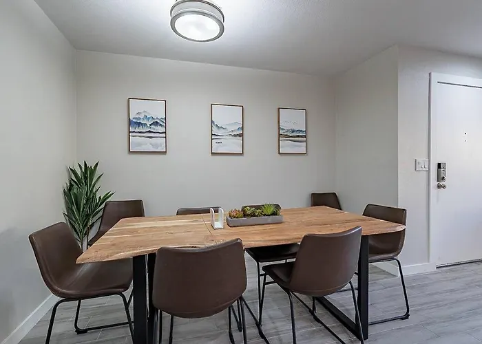 Cozy Coast 3Bedroom Condo W Pool & Hot Tub